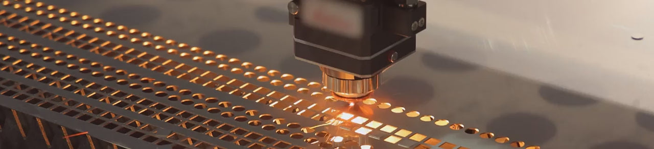 Fiber Laser Cutting machine cutting metal